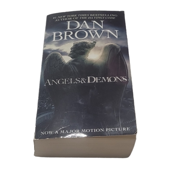 📖 3 for $15 📖 Angels & Demons by Dan Brown - Picture 1 of 8